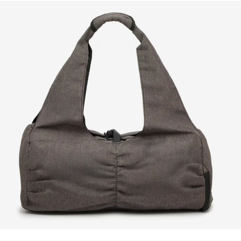 Gym Bag - Gym-to-Travel Multi-Compartment Bag - Picture 4 of 5